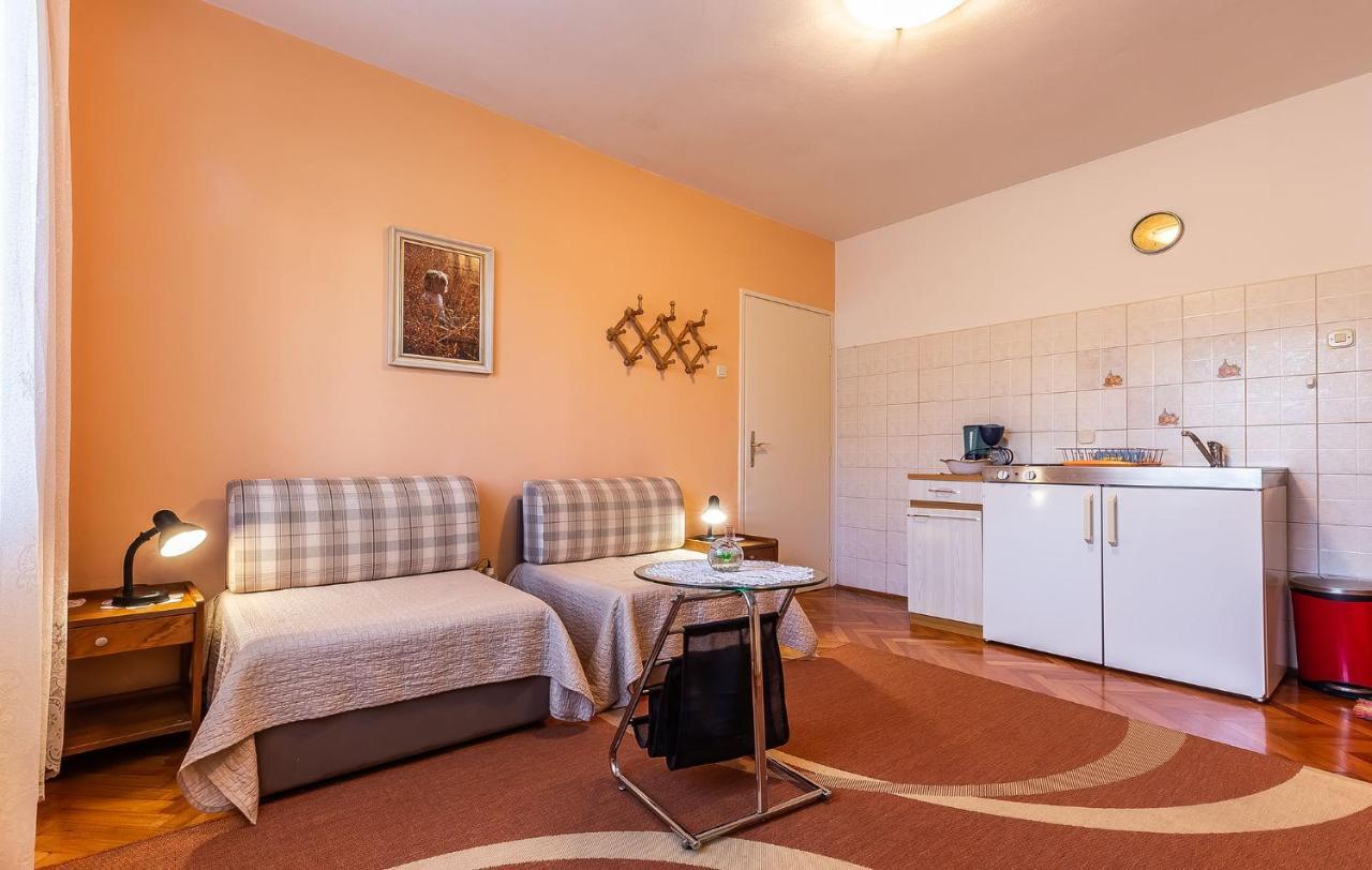 Apartamento Irena Poreč Exterior foto
